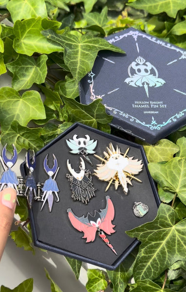 HOLLOW KNIGHT | ENAMEL PINS